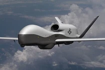 Sức mạnh máy bay do thám MQ-4C Triton đang "soi" Trung Quốc ở Biển Đông 