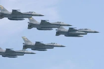 Tiêm kích F-16 đảo Đài Loan ào ạt tập ném bom đa năng Mk-84