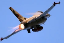 Không quân Israel không kích dữ dội, thêm một lần Syria chịu trận cay đắng