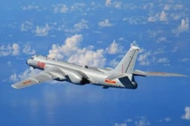 Nghi ngờ Trung Quốc đưa máy bay ném bom H-6K đến biên giới Ấn Độ 