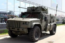 Ngắm siêu phẩm xe bọc thép Typhoon-VDV cực "hầm hố" của Nga 