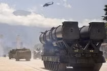 Venezuela triển khai loạt tổ hợp phòng không, sẵn sàng hạ máy bay Mỹ?