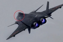 Tiêm kích J-20 Trung Quốc có phiên bản lạ: Đột phá hay sai lầm?