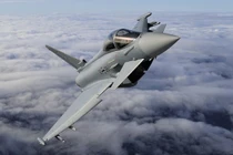 Dàn tiêm kích Typhoon "đuổi cổ" máy bay ném bom Nga sát không phận Anh