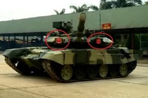 Lần đầu tiên xe tăng T-90 Việt Nam xuất hiện với “cặp mắt đỏ” đắt giá