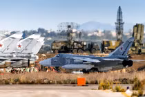 Căn cứ Khmeimim của Nga tiếp nhận máy bay Iran… Israel có dám tấn công? 