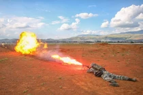 Vũ khí bị cấm ở nhiều nước nhưng Quân đội Trung Quốc vẫn sử dụng 