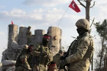 Thổ Nhĩ Kỳ "chiêu binh mãi mã" khắp nơi tung vào cuộc chiến Azerbaijan - Armenia