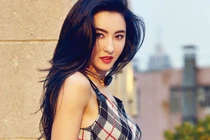 Mỹ nữ hưởng 4.000 tỷ của Châu Tinh Trì đẻ 3 con vẫn đẹp nhờ không ăn thịt