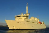 Tàu Pháp bị nghi tấn công chế áp điện tử S-400 Nga tại Crimea