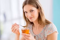 Uống 1 cốc mật ong vào buổi sáng vừa lọc sạch chất độc, giảm cân tốt