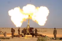 Lựu pháo M-46 Liên Xô bất ngờ áp sát biên giới Trung Quốc 