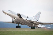 Sau nâng cấp, Tu-22M3M của Nga có thể mang được rất nhiều tên lửa siêu thanh Kinzhal