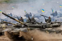 Vì sao loạt thiết giáp Ukraine chế từ tăng T-80 bị chôn vùi mãi mãi 