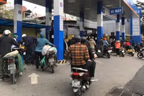 Đổ đầy bình xăng chạy xe Tết, quan niệm sai lầm