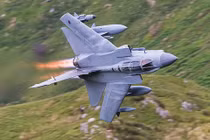 Có thật phiến quân Houthi vừa bắn hạ "cường kích cơ mạnh nhất châu Âu"?