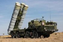Nga chi viện cho Quân đội Quốc gia Libya tên lửa phòng không S-300 Favorit?