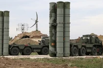 Nga vừa khai hóa tên lửa phòng không S-400 bắn hạ F-16 Israel tấn công Syria? 