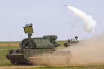 Tên lửa Tor-M2 Nga xứng danh sát thủ săn UAV ở chiến trường Syria