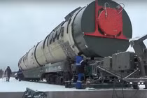 Mỹ liên tiếp đổ tiền, tìm cách phòng thủ vũ khí siêu thanh Nga