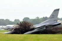 Vận đen chưa dứt, không quân Mỹ mất thêm tiêm kích F-16CM vì tai nạn