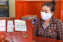 Nữ giúp việc nhà trộm vàng, nhẫn kim cương