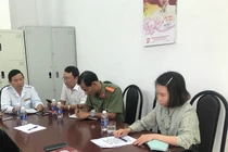 Bác sĩ thẩm mỹ đăng tin sai về virus corona, bị công an mời làm việc 