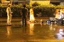 Hiện trường thương tâm 2 thi thể không nguyên vẹn bị bỏ mặc trong mưa