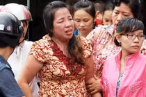 Xót thương người mẹ lao vào biển lửa không cứu được con