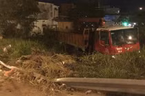 Tránh đám cưới, xe tải gây tai nạn liên hoàn