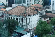 Biệt thự cổ nghìn tỷ 3 mặt tiền của 2 cụ bà 80 tuổi