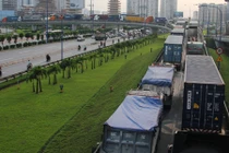 Kẹt xe kinh hoàng tại nhiều tuyến đường cửa ngõ ở TP HCM