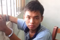 Nghi can “nhí” tạt axit 2 nữ sinh viên khai gì?