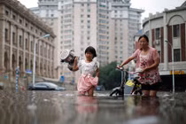 Mưa lũ kỷ lục ở Trung Quốc qua ảnh