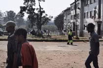 Cuộc sống nghèo khó ở Zimbabwe qua ảnh 