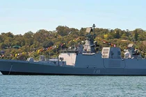 Bốn tàu chiến Ấn Độ hiện đại thẳng tiến về Biển Đông