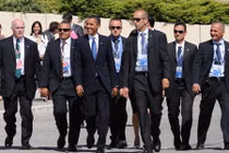 Đoàn tháp tùng hùng hậu của Tổng thống Obama