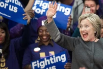 Người Mỹ tham gia bầu cử ngày “Siêu Thứ Ba” (*)