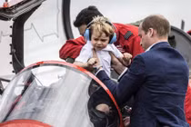 Phát sốt với hình ảnh mới nhất của Hoàng tử nhí Anh