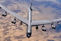 Mỹ triển khai “pháo đài bay” B-52 đánh phiến quân IS