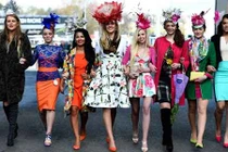 Rực rỡ rừng hoa ở lễ hội Anh truyền thống