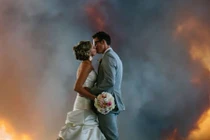 9 bức ảnh cưới “độc lạ ” nhất thế giới