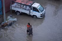 Loạt ảnh lũ lụt kinh hoàng ở Myanmar
