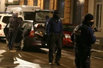 Lại nổ súng ở Brussels, Bỉ