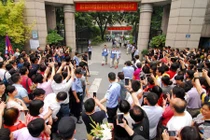 Ảnh: Căng thẳng trong kỳ thi vào đại học ở Trung Quốc