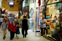 Cận cảnh chợ khổng lồ nằm trên hơn 60 đường phố