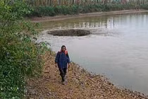 Hố tử thần nuốt 25 tấn cá của lão nông Trung Quốc