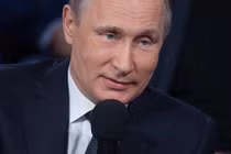Tổng thống Putin trổ tài làm thông dịch viên tiếng Đức