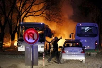 Hiện trường vụ đánh bom xe kinh hoàng ở Thổ Nhĩ Kỳ