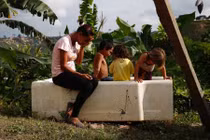 Vì sao phụ nữ Venezuela phải đi triệt sản?